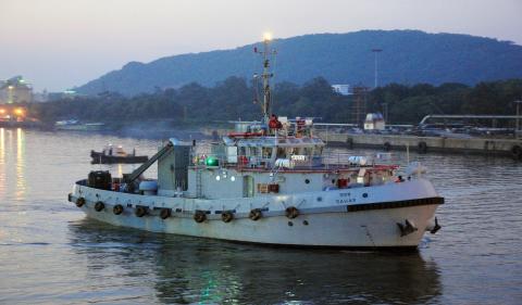 CONVENTIONAL TUGS