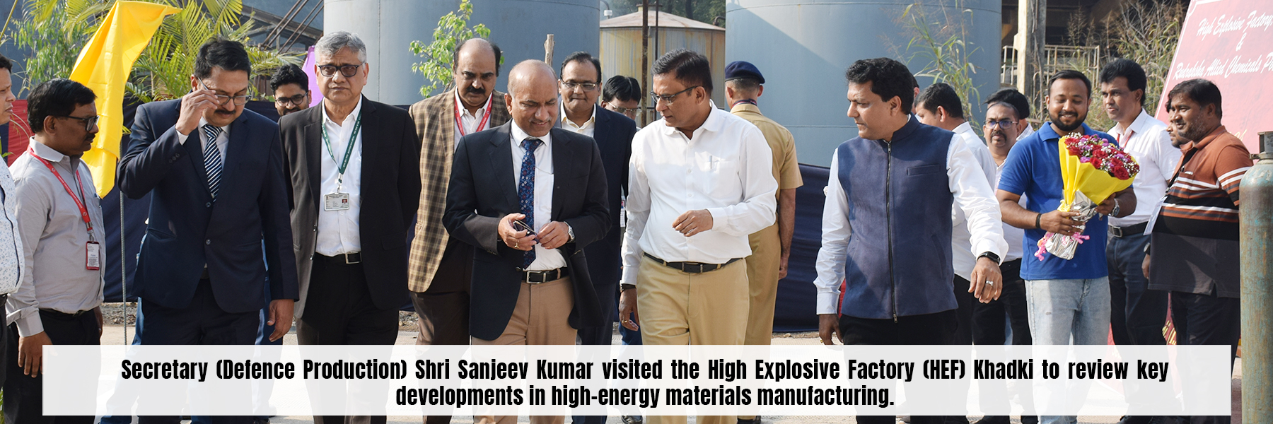 Secretary (Defence Production) Shri Sanjeev Kumar visited the High Explosive Factory (HEF) Khadki to review key developments in high-energy materials manufacturing.