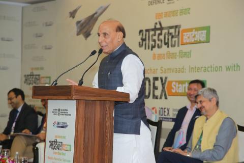 रक्षा नवचार संवाद आईडीईएक्स स्टार्टअप्स के साथ बातचीत - 4