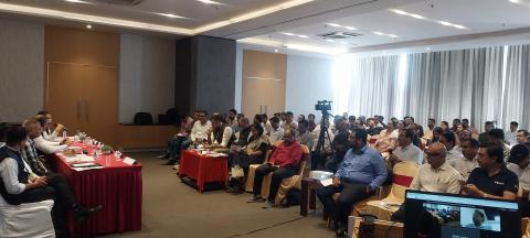 'रक्षा विनिर्माण और निर्यात के लिए एमएसएमई आपूर्ति श्रृंखला को मजबूत करना' विषय पर चर्चा करने और विचार-विमर्श करने के लिए महाराष्ट्र के नासिक में 02 सितंबर 2026 को रक्षा एमएसएमई सम्मेलन 2026-27 श्रृंखला आयोजित की गई। रक्षा मंत्रालय के डीडीपी द्वारा ईईपीसी इंडिया के सहयोग से और एमडीएल द्वारा समर्थित।